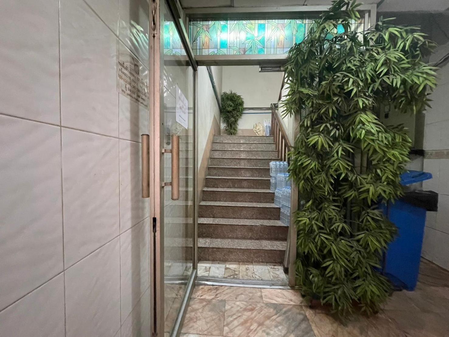 Oyo 75494 President Apartment Pattaya Ngoại thất bức ảnh