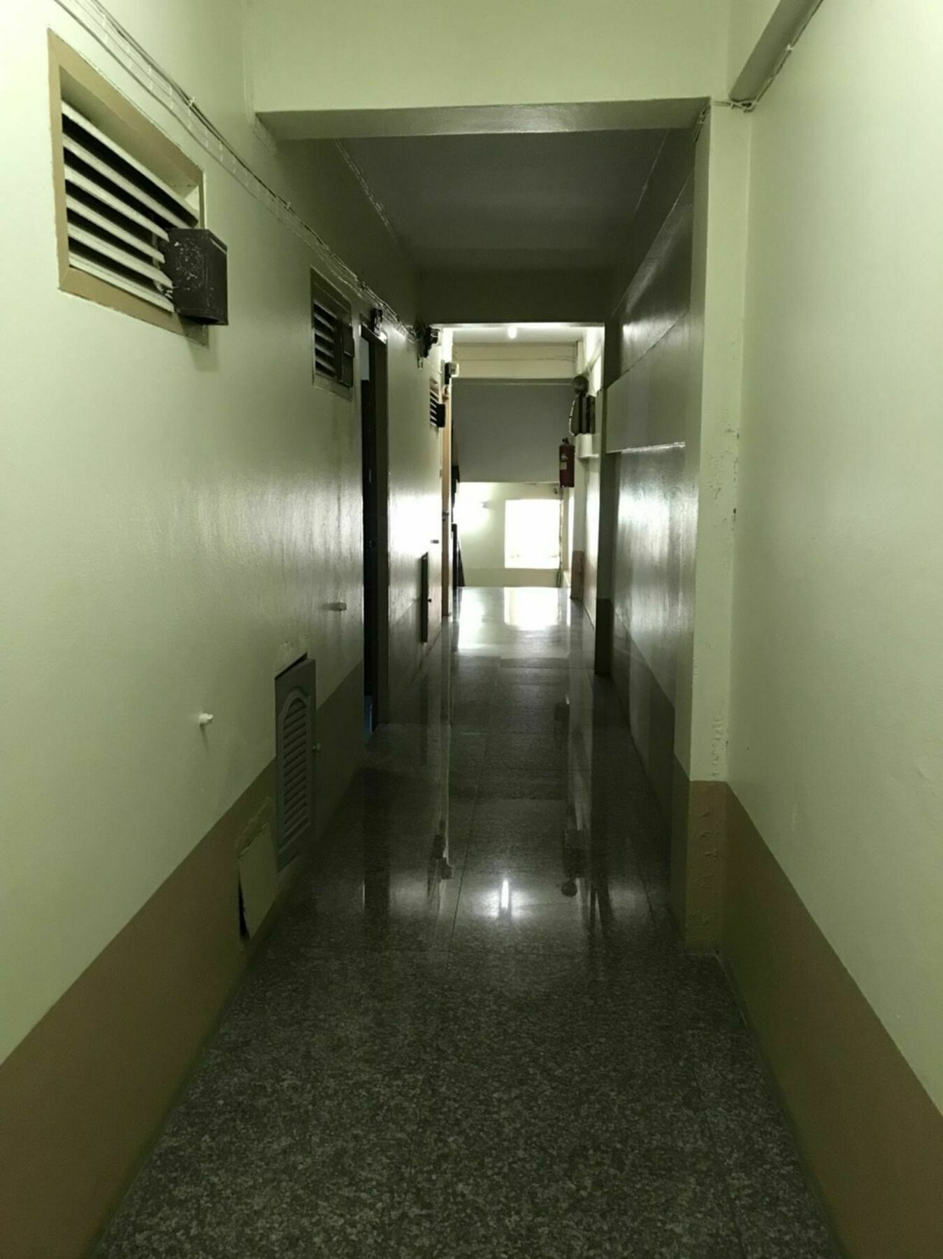 Oyo 75494 President Apartment Pattaya Ngoại thất bức ảnh