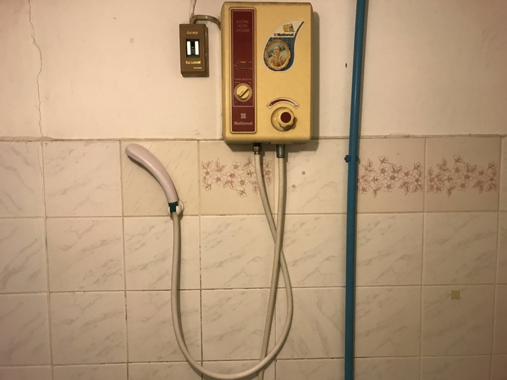 Oyo 75494 President Apartment Pattaya Ngoại thất bức ảnh